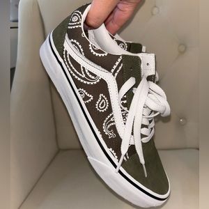 Vans Old Skool Peace Pasiley